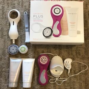 Clarisonic Plus and Accessories